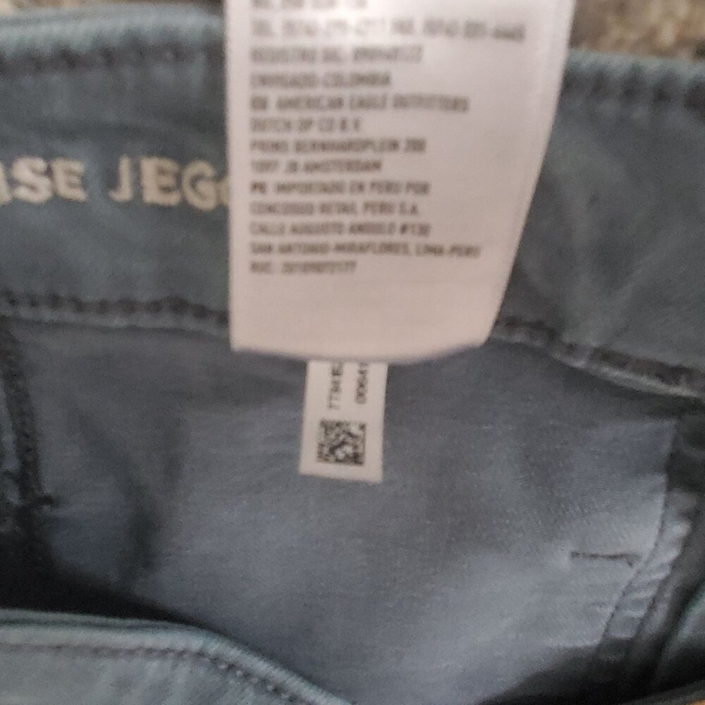 American Eagle Women's NE(X)T LEVEL STRETCH Super High-Rise Jeggings Size 4 Long - Picture 7 of 11
